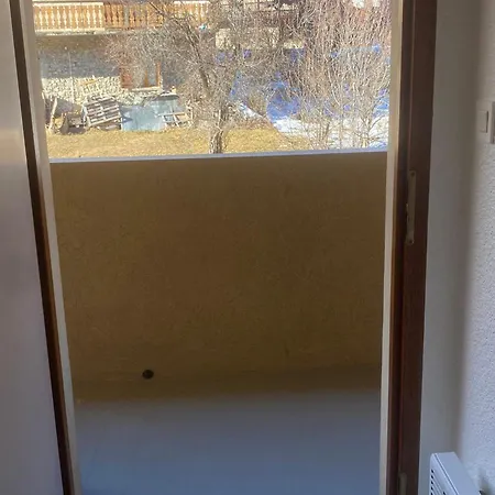 3 Personnes Expose Est Avec Balcon - Fr-1-263-127 Valloire